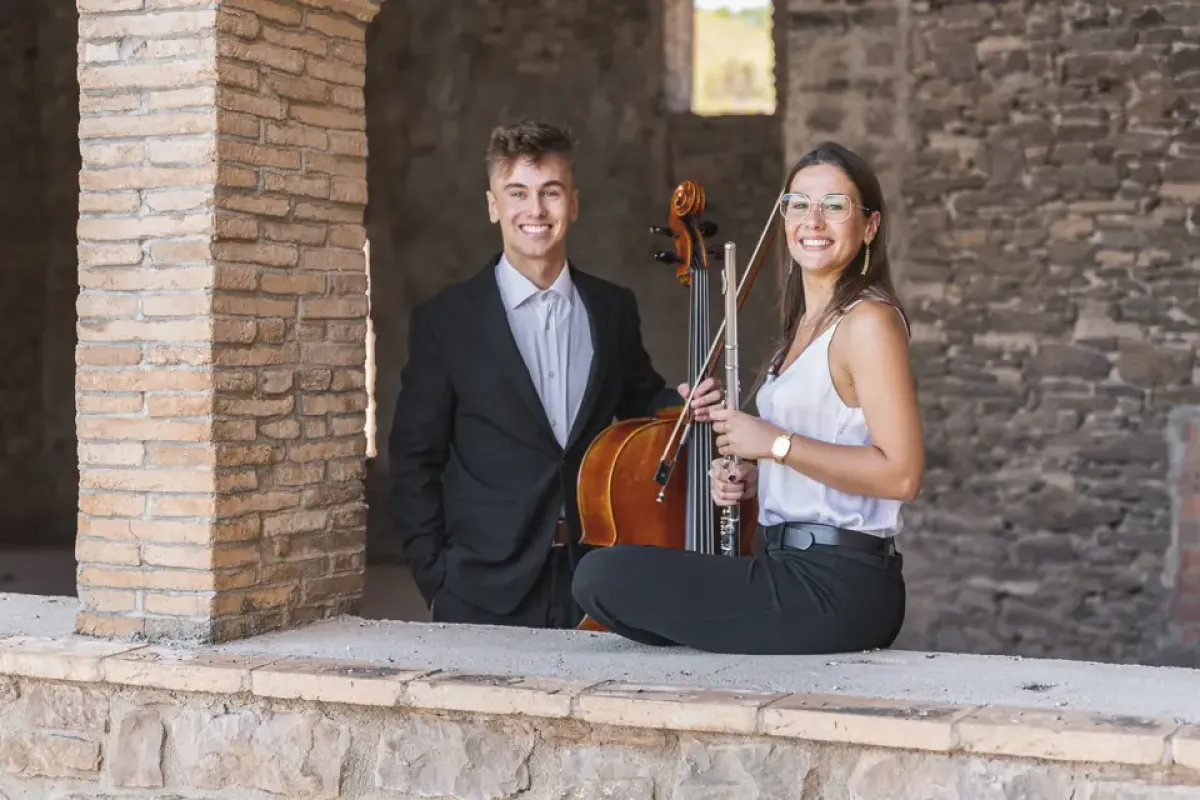 Requena's Duo - 2n Cicle de Concerts de les Ermites i Monestirs Requena's Duo - 2n Cicle de Concerts de les Ermites i Monestirs