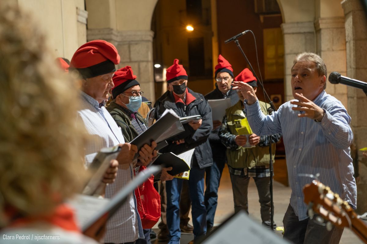 Cantada de Caramelles a les Mesures | © Clara Pedrol Cantada de Caramelles a les Mesures | © Clara Pedrol