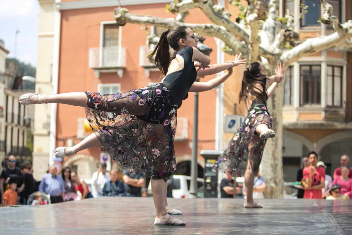 Dansa a la plaça Farners, del DID 2018 | © Ajuntament de Santa Coloma de Farners