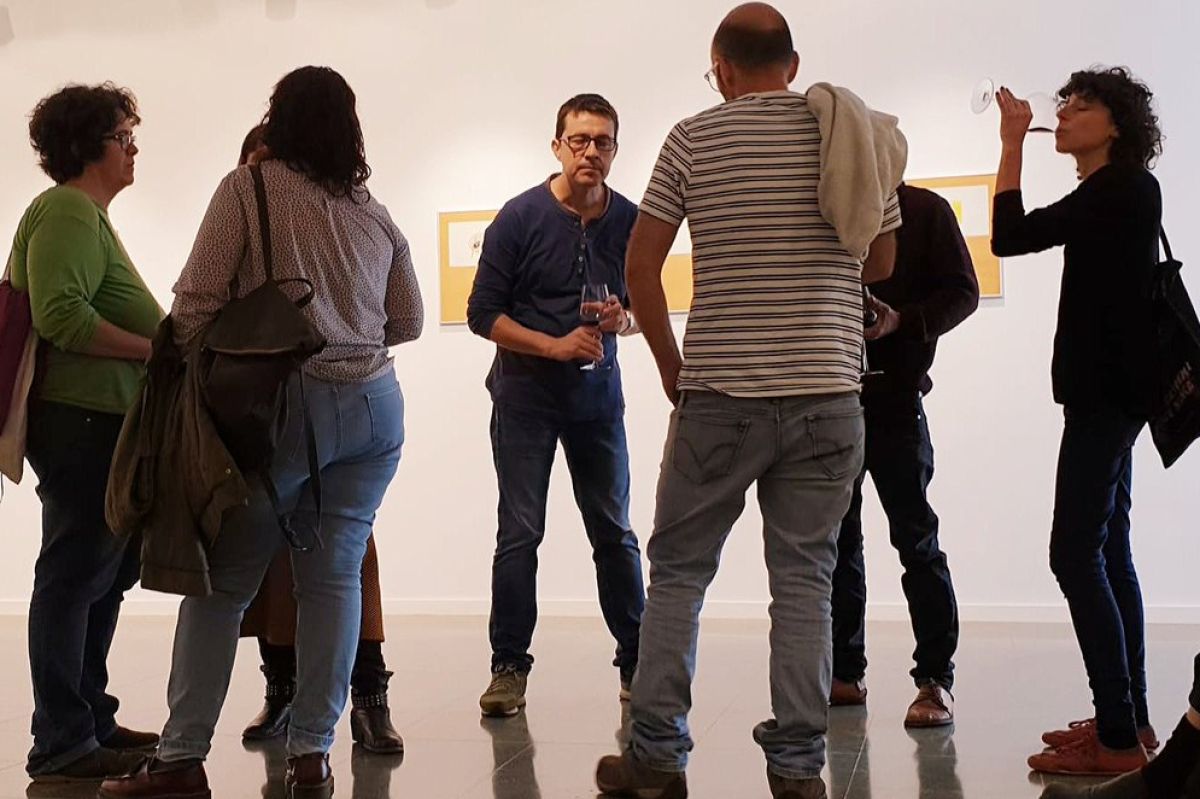 Inauguració de l'exposició La Cadira, d'Esther Polo, a la Casa de la Paraula | © SelvaTV Inauguració de l'exposició La Cadira, d'Esther Polo, a la Casa de la Paraula | © SelvaTV