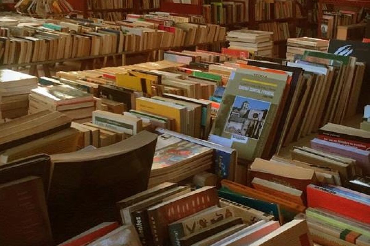 Llibres (molts) | © Associació Papyrus Llibres (molts) | © Associació Papyrus