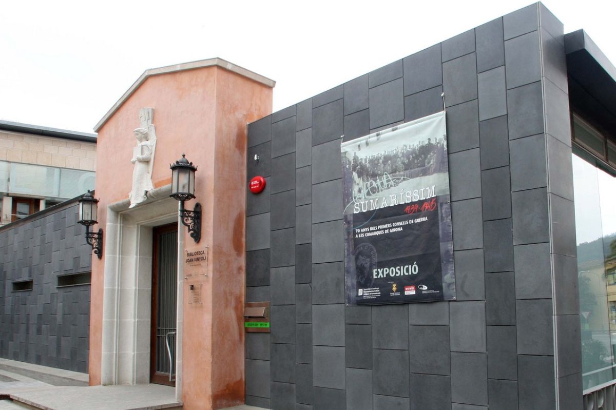 Biblioteca Joan Vinyoli | © David Rueda Biblioteca Joan Vinyoli | © David Rueda